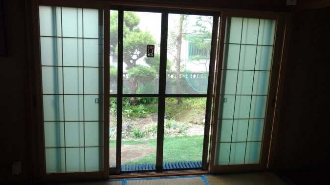 直射日光が暑い！内窓設置で、明るく暑くない部屋に。