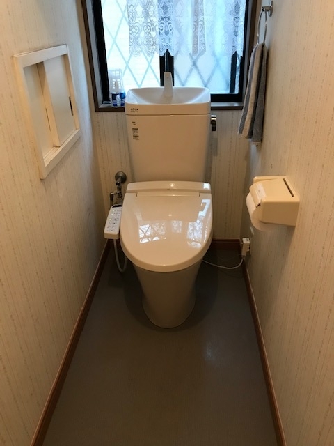 トイレ取替工事